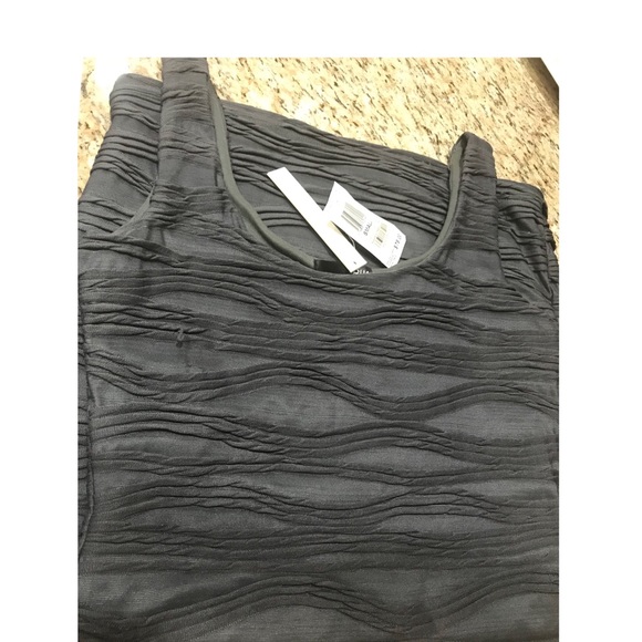 Dress - Picture 2 of 8